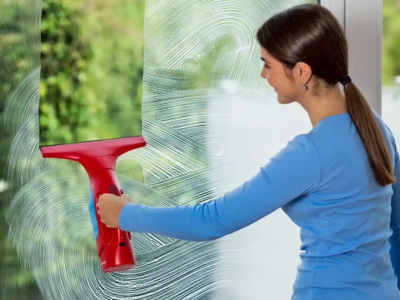 Seasonal Window Cleaning Tips for Zürich Homes and Offices