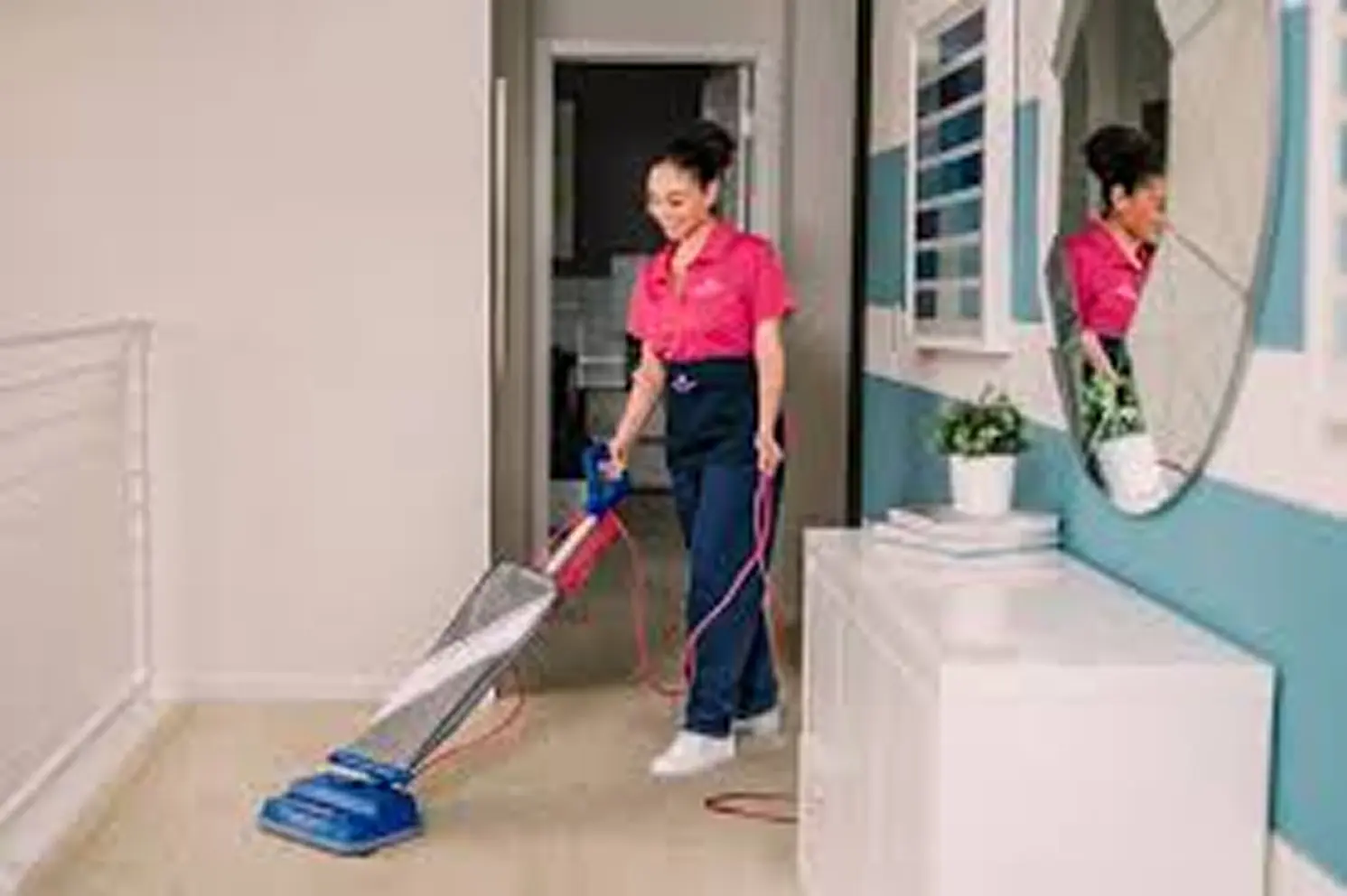 Wohnungsreinigung selbst machen oder Profis beauftragen?